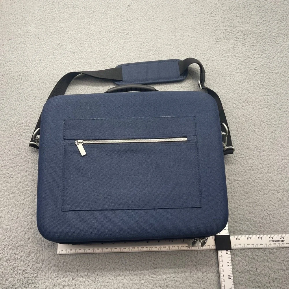 IKEA 702.100.52 Family UPPTÄCKA Briefcase navy blue hard-molded style laptop bag